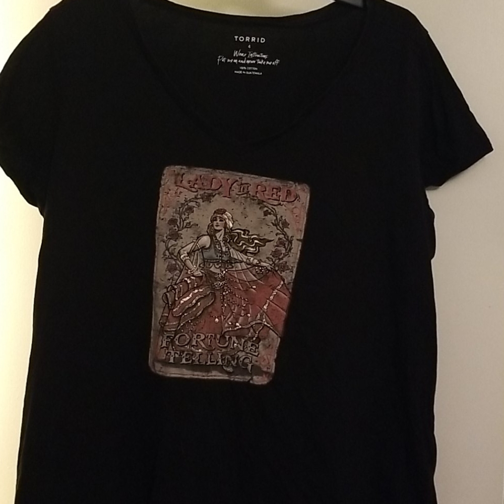 Torrid knit v-neck shirt Lady in Red